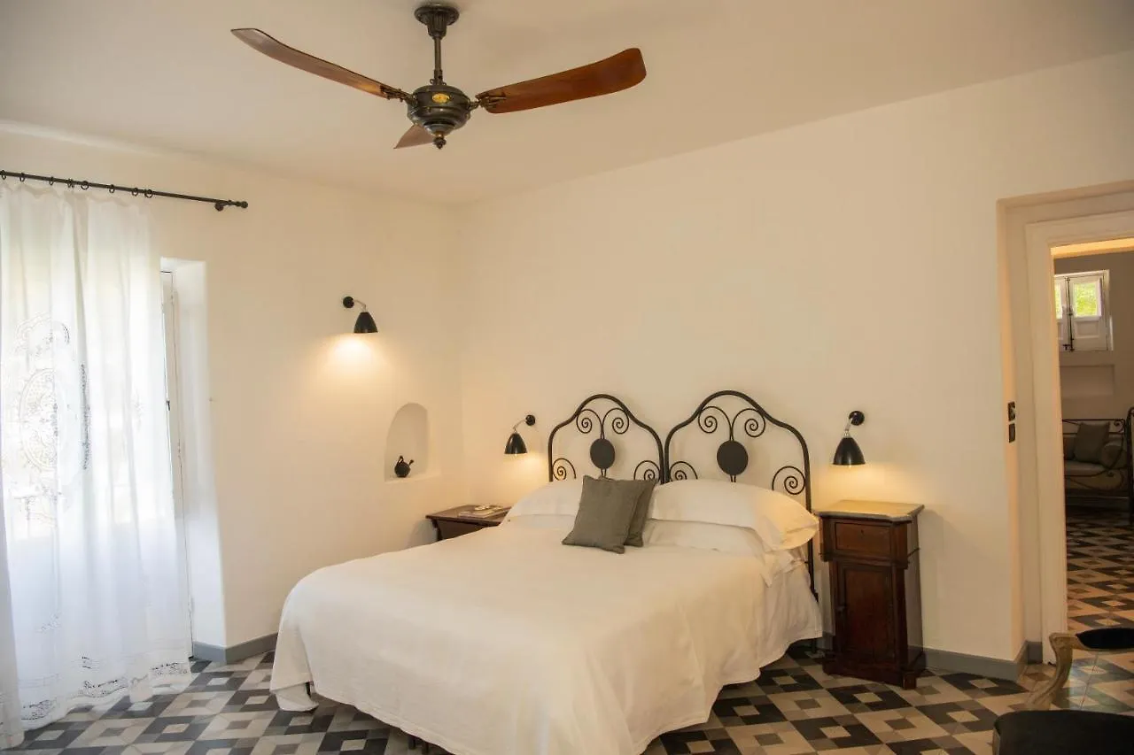 Hotel Signum Malfa  4*, Malfa (Salina) Italy